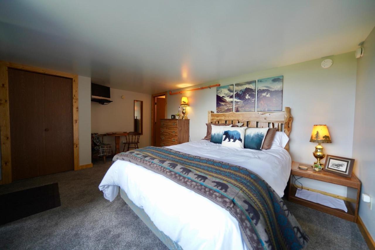Flat Fish Lodge B&B And Event Center โฮเมอร์ ภายนอก รูปภาพ