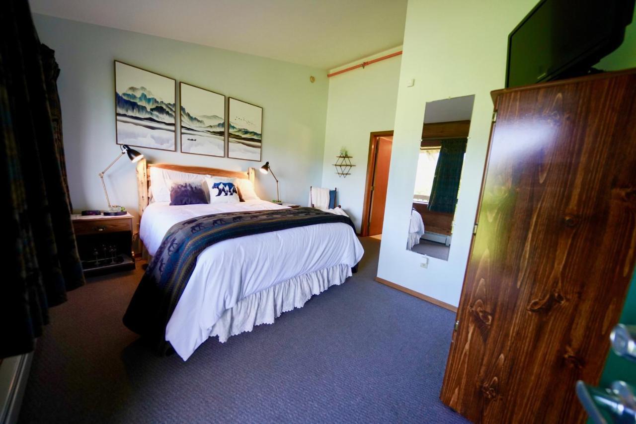 Flat Fish Lodge B&B And Event Center โฮเมอร์ ภายนอก รูปภาพ