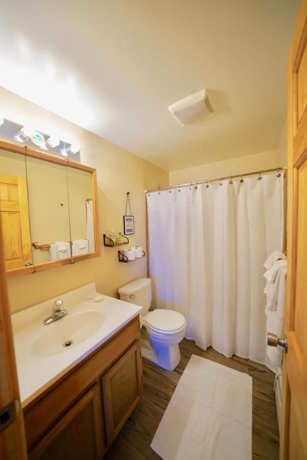 Flat Fish Lodge B&B And Event Center โฮเมอร์ ภายนอก รูปภาพ