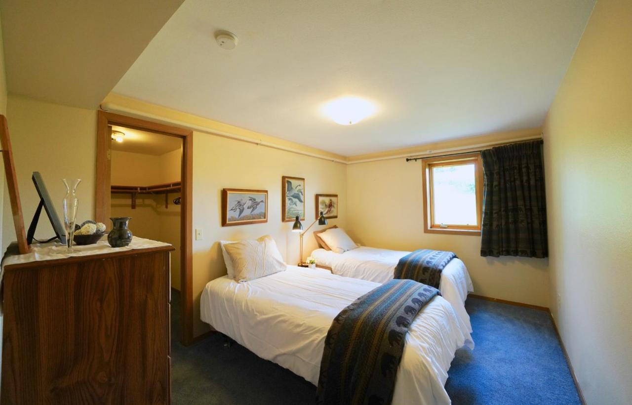 Flat Fish Lodge B&B And Event Center โฮเมอร์ ภายนอก รูปภาพ